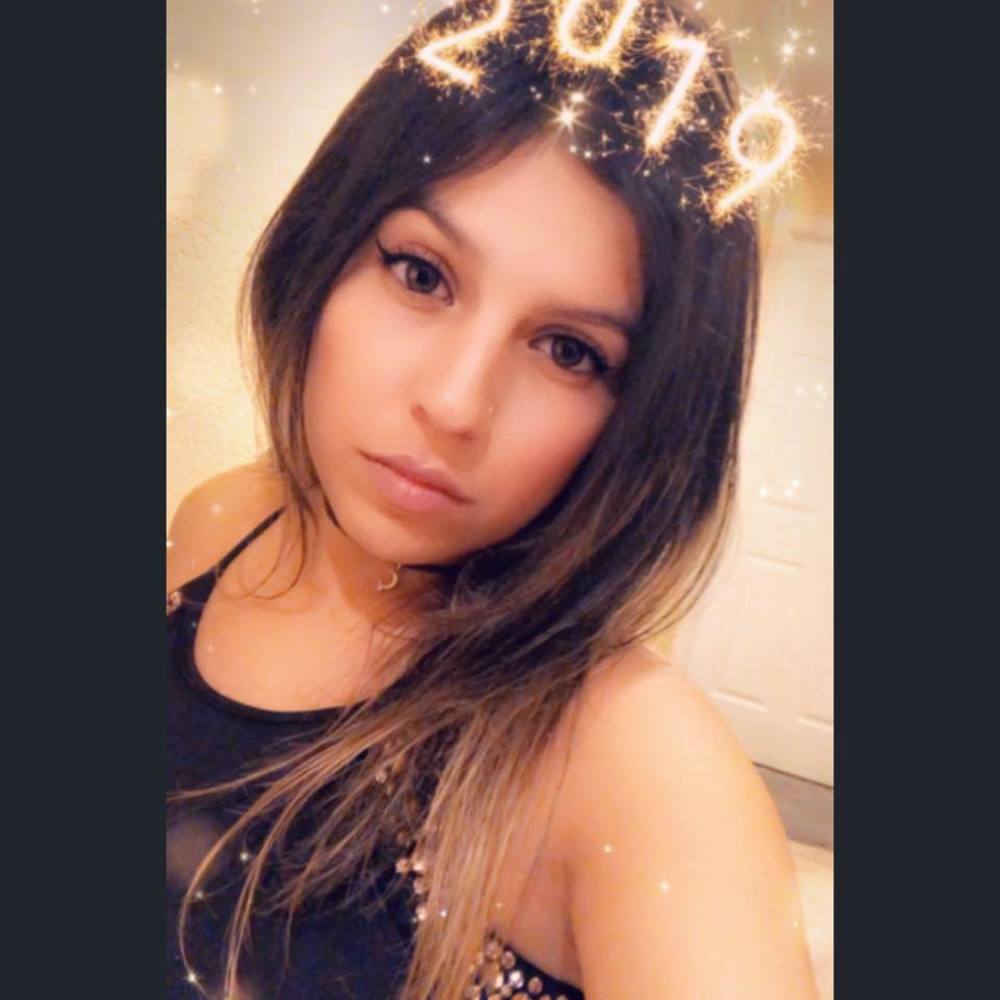 Meet your Posher, Mayra